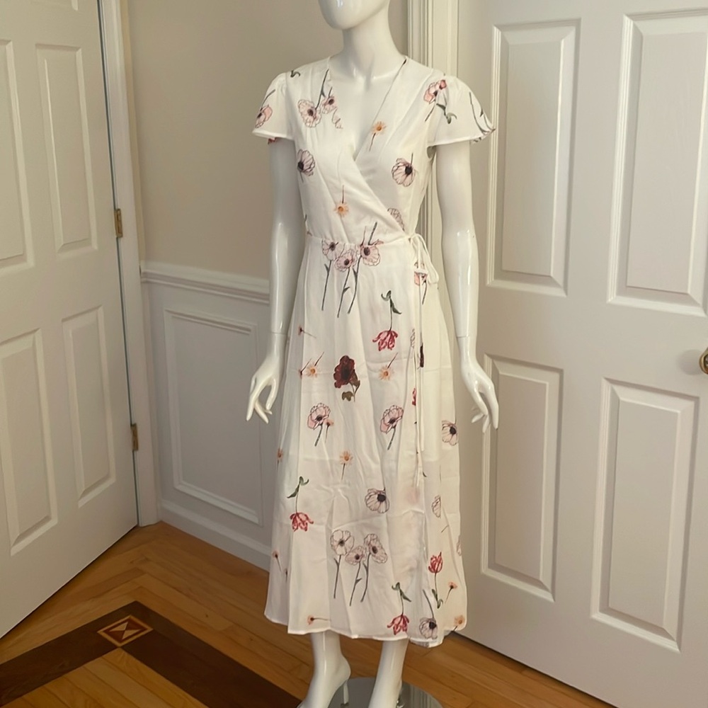 NWT Rihoas Midi Wildflower Wrap Dress Size S